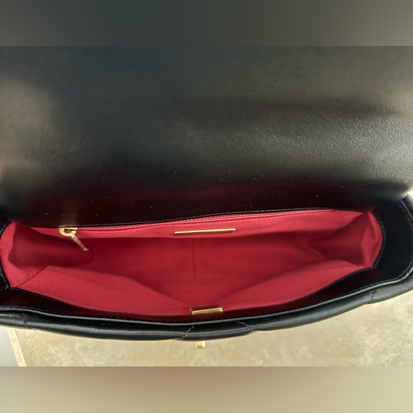 Chanel 19 Handbag - Brand New - Picture 10 of 15